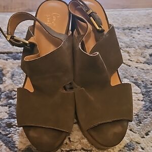 Crown Vintage Janita Platform Suede Leather Moss Green Sandals Size 8.5